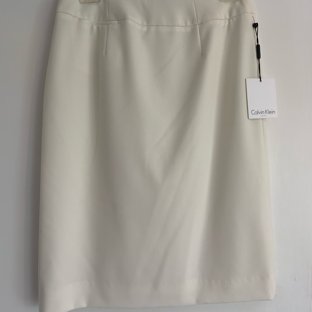 Calvin Klein Skirt NWT Size 4